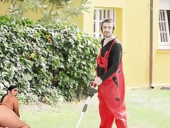 Jordi Minds His Own Biz When Stunning Sara Retali & Sara Diamante Lure Him With Their Astounding Kinks - BRAZZERS