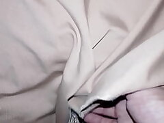 gonzo cuido a mi hijastra pequeña mientras vemos una pelicula