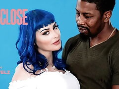 Monstrous Bosoms Beauty Jewelz Blu has Her Tight Cootchie Opened up by Isiah Maxwell's M...