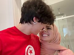 Alina Angel loves to get her puss eaten