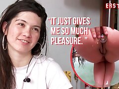 Ersties - Bathing sesh with Julia and her ass fucking cork