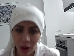Supah sexy Iranian vid of porking a naughty MILF