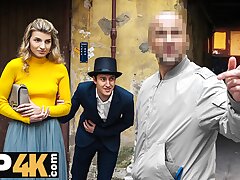 HUNT4K. Sexy towheaded has an anal action not with her magician boyfriend
