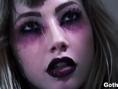 Hell yeah! Emo teenager sex addict Ivy Wolfe heads CRAZY!