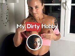 MyDirtyHobby - Arya_LaRoca Invites Her Neighbour For A Coffee Including Some Extras & A Happy Completing