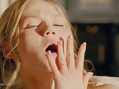 Beautiful Blond Woman Diana Heaven Jerking in Front of the Camera
