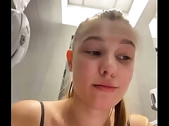 Squirting in the switching apartment