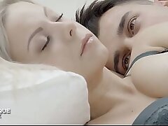 Insane Step-sister Julia Parker Shows Her Sloppy Side To Big Pecker Stepbrother