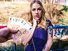 Blond Bombshell Takes Cash to Ditch Boyfriend for a Public Creampie