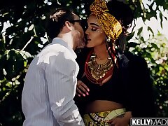 Ebony Babe Julie Kay Takes White Cock in Her Black Bum
