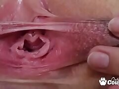 Jummy brunette amateur plays with her bud and likes getting frigged deep