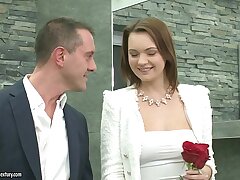 Emily Thorne fucks her man's fat rod