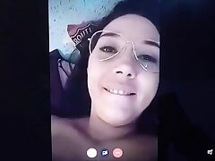 Actriz porno cougar espa&ntilde;ola se folla a un devotee por web cam (VOL II). Esta madurita sabe sacar bien la leche a distancia.