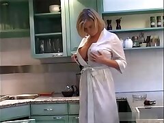 Sexy Phat Natural Tits MILF