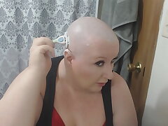 Sumptuous Mature  Enslaved Camgirl TheSweetSav Shaving Her Head Smooth