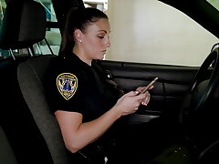 Beat Cops - Super-hot Undercover Cougar Fucked By an Entire Squad of Thugs - Aaliyah Taylor