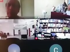 ABOGADO OLVIDA APAGAR SU C&Aacute;MARA EN PLENA FAENA Across ZOOM