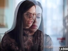 Victoria Voxxx's loyalty got test by an elderly ex Whitney Wright