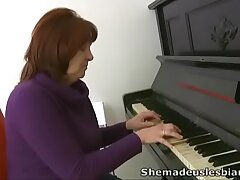 She Made Us Lezzies - Girl-on-girl lessons from an old dyke who wants some more fun