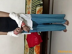 Karwa chuth pr kapde badalti freshly married bhabhi ji