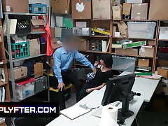 Hot Thief Penelope Reed Makes A Deal With The Security Guard
