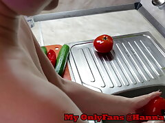 HannaMontana pulverized herself with a gigantic cucumber and then tongued it