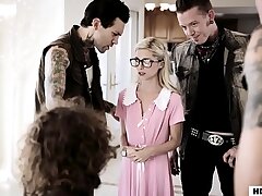 Piper Perri - I'm not a cherry anymore! # Hardcore Gang-bang