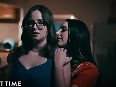TRUE LESBIAN Suburban Wife Jay Taylor Can't Take Eyes Off Angela Milky