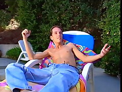 Sex-starved lovers screw at poolside