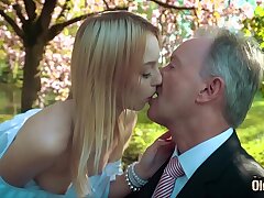 Youthfull blond wailing drilling an elderly man she guzzles his cumshot