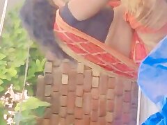 Bidi pi rahi Aunty ki chudai kar di fucky-fucky movie