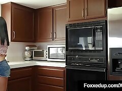 Ebony Tart Jenna Foxx Cunt Pokes Super-hot Brunette Eden Sin!