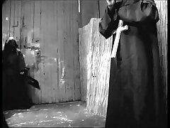 Sex ritual for a youthfull gal blindfolded and boned in a cage