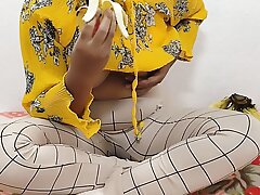 In a yellow short dress, I caress myself and wank off my poon with 2 fingers bring myself to orgasm in luxurious panties