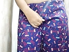 Indian Hot girl mate want to suck boobs and jizm shots
