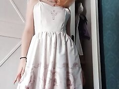 Gentle homemade getting off in a white dress and a passionate stormy orgasm