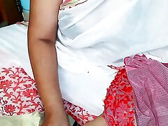 (Family Sex) Stepmother chopping vegetable all of a sudden saree fell from her pecs i seeing big hooters & fucked Her-Cum on her bootie