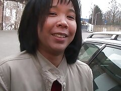 Amateur hausfrau und ihr Dildo Delphino