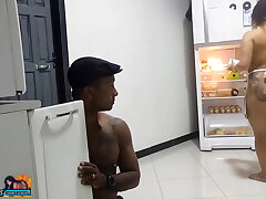 Sexo gostoso,morena de calcinha (v&iacute;deo completo no xvideos Red)