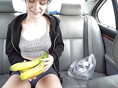 Nubile stuffs WET& TIGHT pussy with BANANE!!!! -LinaLynn