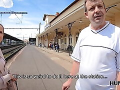 HUNT4K. Cuckold should watch how wealthy fellow fucks his gf