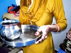 Karawa chauth k din dewar ne youthful bhabhi ki chudayi kiya