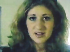 CELINE DE KHOLANTA NOUS FAIT UN STRIPTEASE
