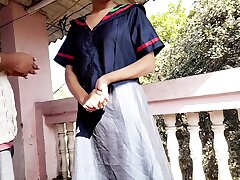 Gav se ahi hu hello ladaki ko bahar lekar uske boss ne chod diya