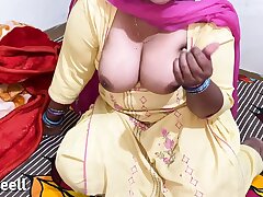 Pakistani Chubby Girl with Indian Stud