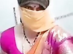Glorious aunty