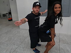 Jasmine seduz an&atilde;o e leva para o dull