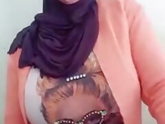 arab dame talk show