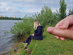 The exhibitionist man saw a lonely girl in nature and took out his lollipop in front of her and began to wank the lollipop in front unfamiliar beauty, he risks scaring her, but she loves to glance at a giant masculine lollipop and wants to witness his mon