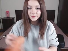 (UwU)I play with orbs and pussy. Sucky-sucky spitting and masturbation
